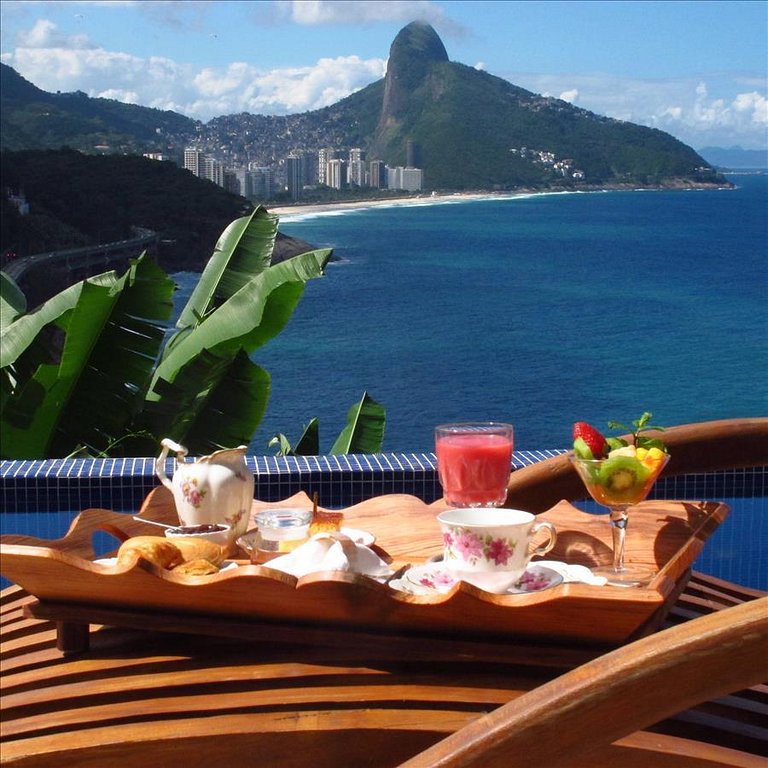 "Villa per vacanze con vista mare a Joá, Rio de Janeiro"