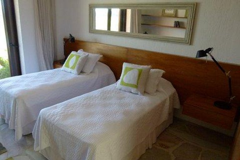 Villa Stones | URG003