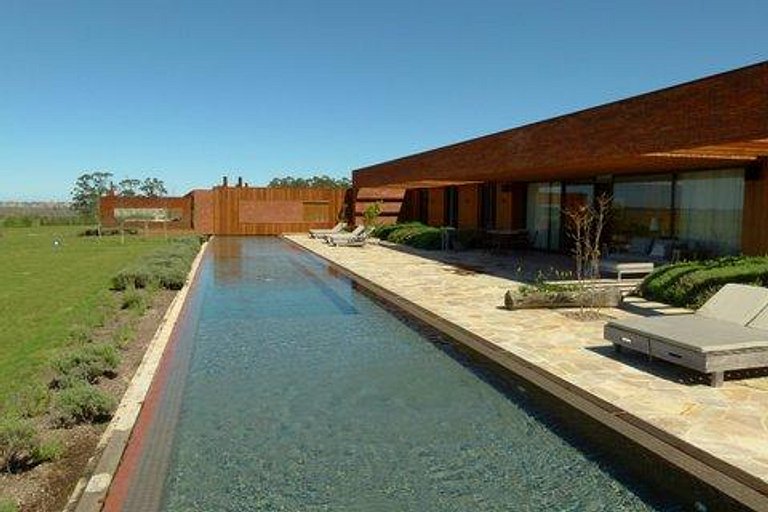 Villa Stones | URG003