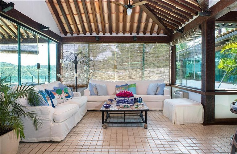 Luxus-Ferienhaus mit Meerblick in Búzios, Rio de Janeiro