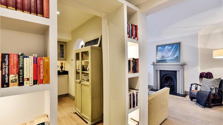 Buns Apartment | Kensington Palace | LDN500