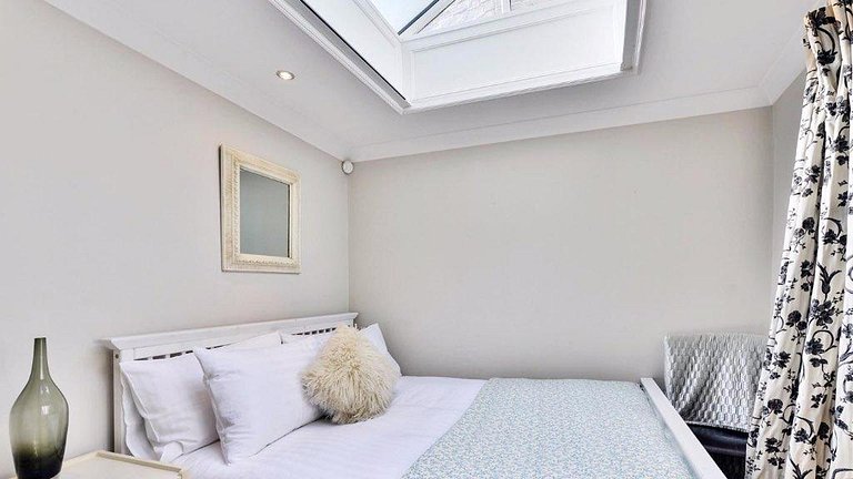 Buns Apartment | Kensington Palace | LDN500