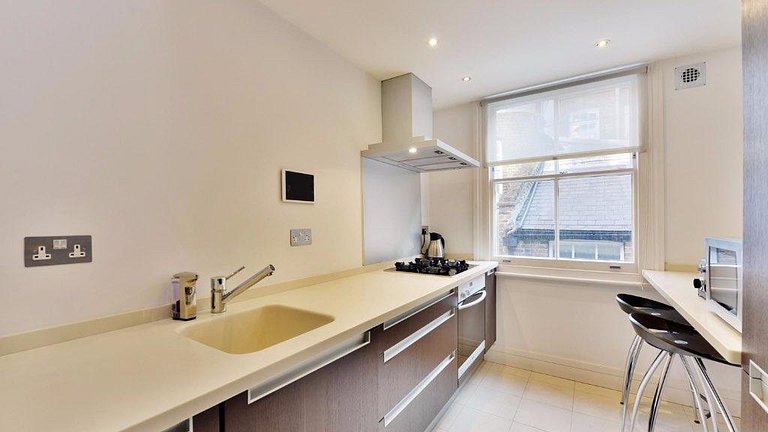 Bourbon Apartment | Mayfair | LDN502