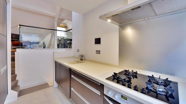 Bourbon Apartment | Mayfair | LDN502