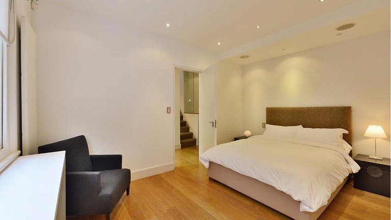 Bourbon Apartment | Mayfair | LDN502