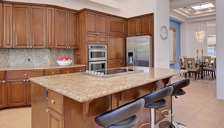 Villa Utopia | EUA329