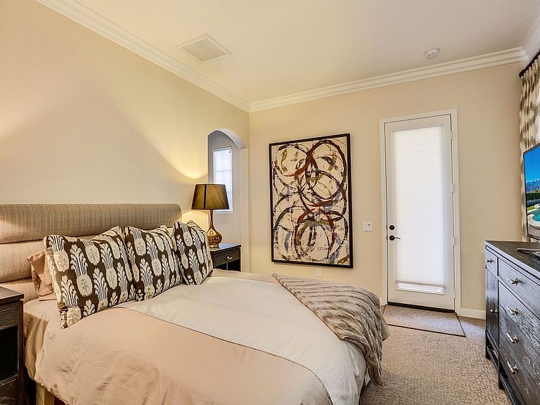 Villa White | EUA330