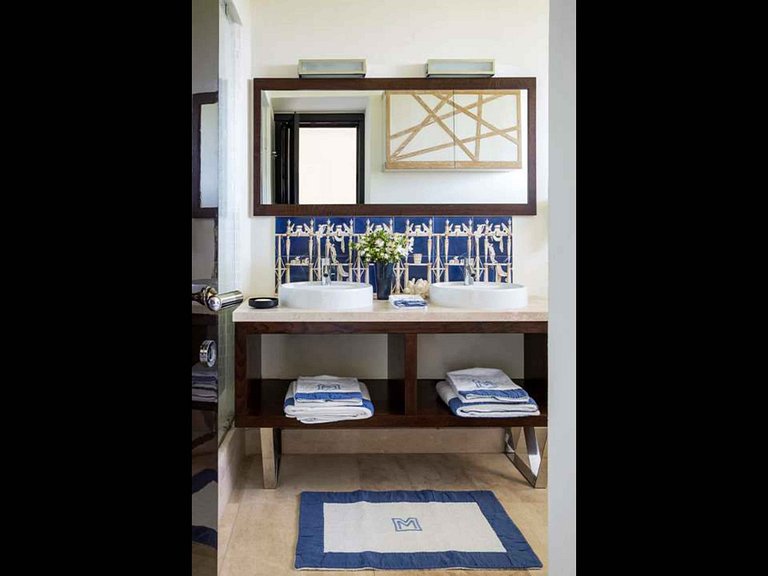 Villa Water's Edge | ITA800