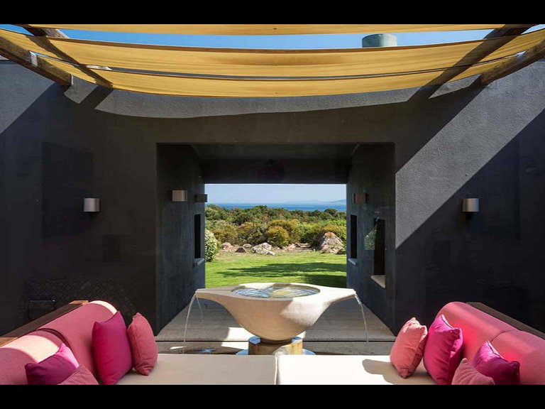 Villa Water's Edge | ITA800