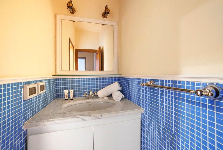 ITA709 | Apartment Croce