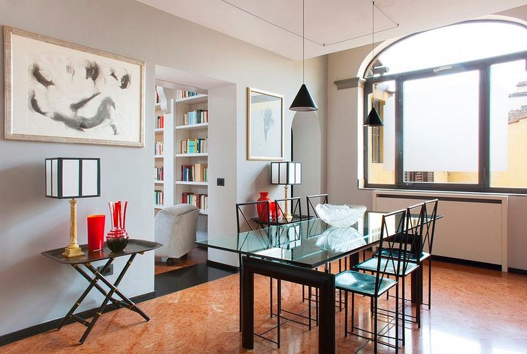 ITA710 | Apartment Ghibellina