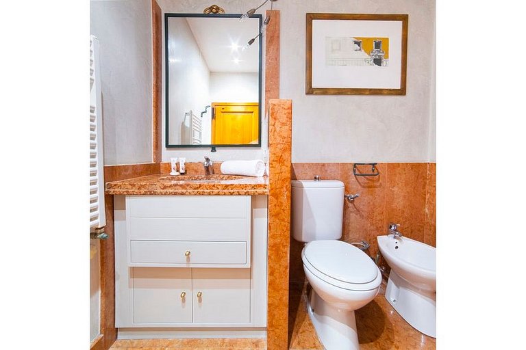 ITA710 | Apartment Ghibellina