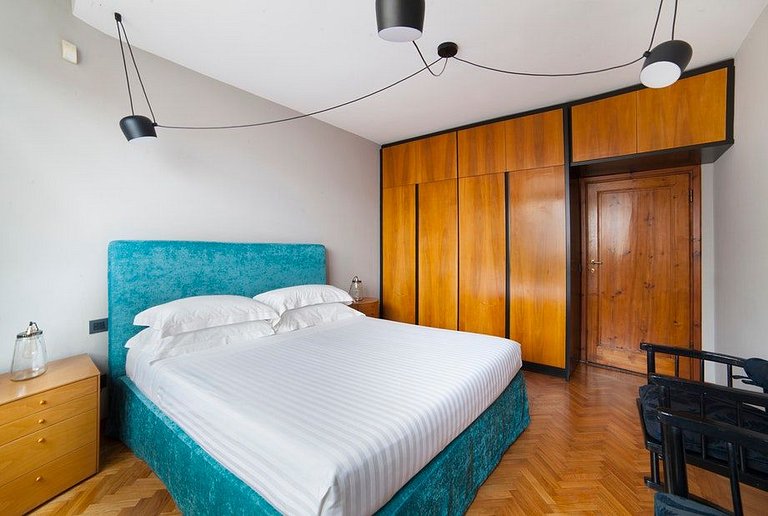 ITA710 | Apartment Ghibellina