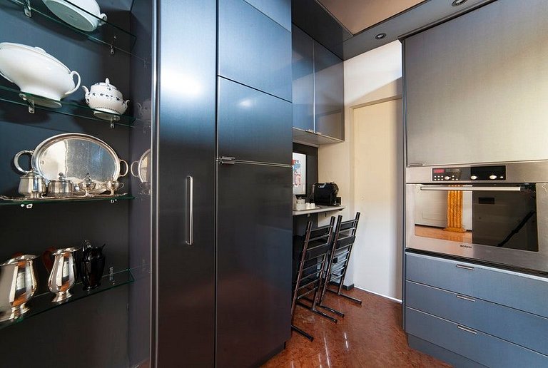 ITA710 | Apartment Ghibellina