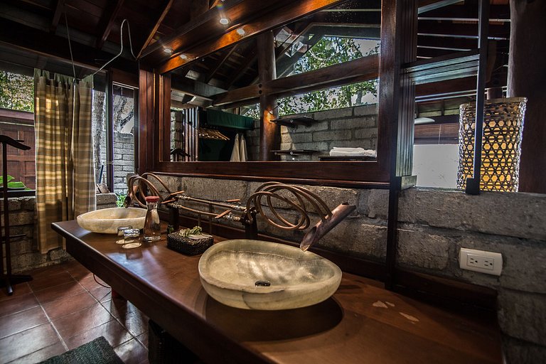 Morgan's Rock | Nicaragua