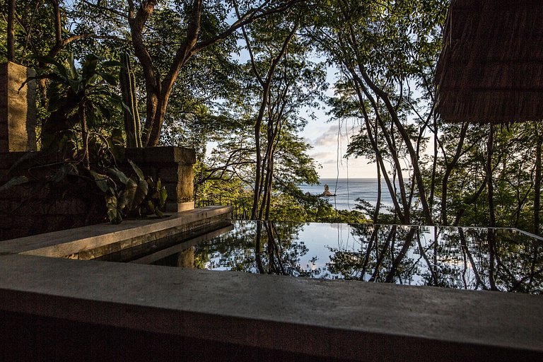 Morgan's Rock | Nicaragua