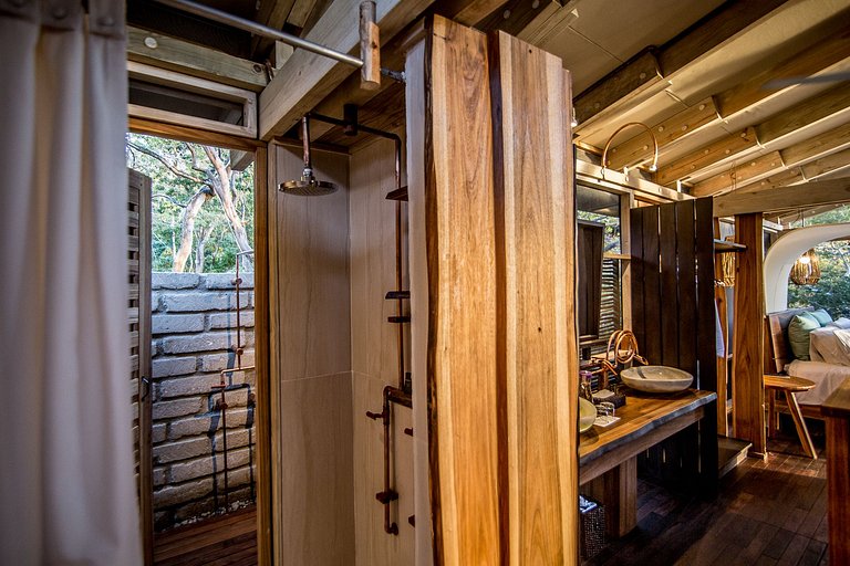 Morgan's Rock | Nicaragua