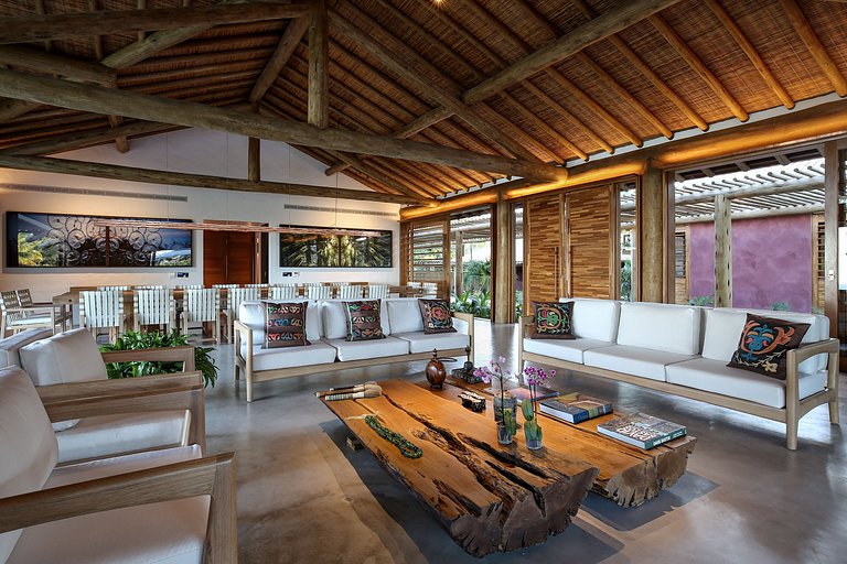 Maison de luxe saisonnière front de mer Trancoso Bahia