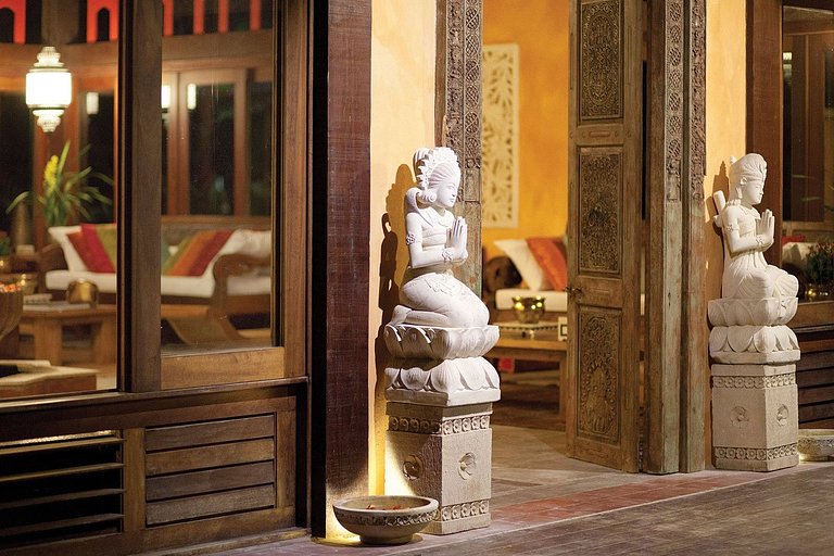 Zorah Beach Suite | CEA105