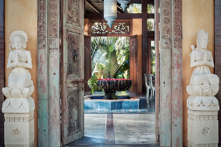 Zorah Beach Suite | CEA105