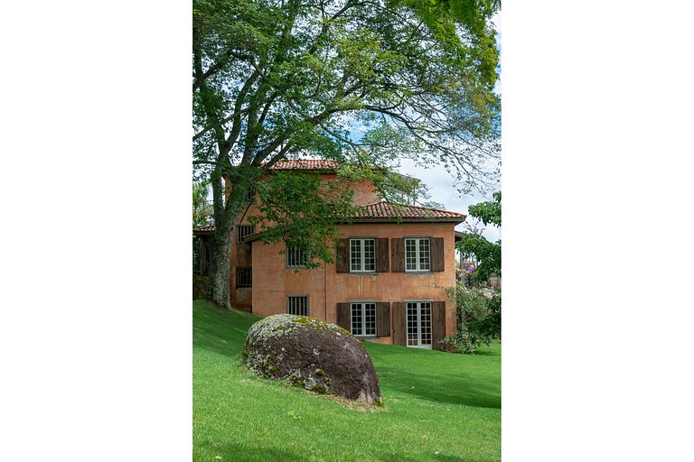 Haus aus Stein | MG113