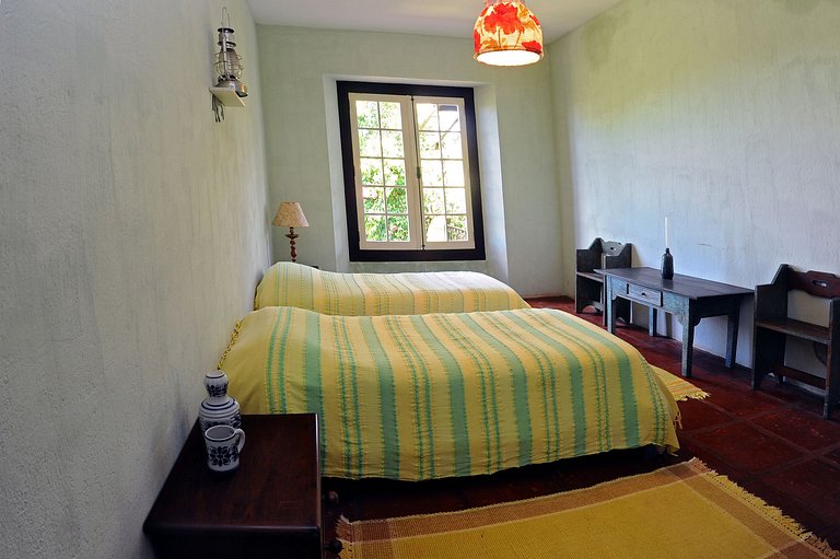 Haus aus Stein | MG113