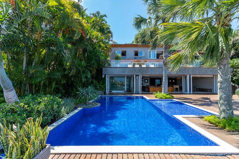 Vacation Rental Villa in Angra dos Reis Brazil