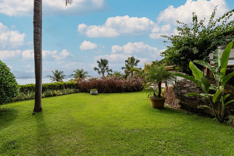 Vacation Rental Villa in Angra dos Reis Brazil