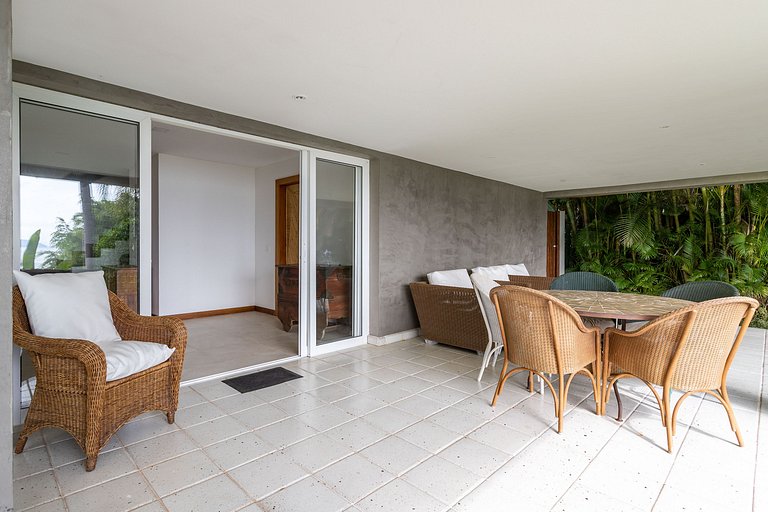 Vacation Rental Villa in Angra dos Reis Brazil