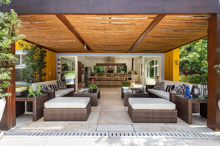 Casa luxo em Secretário para Aluguel de Temporada