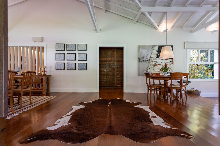 Casa luxo em Secretário para Aluguel de Temporada