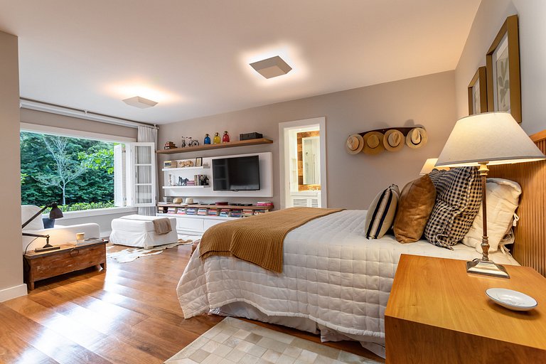 Casa luxo em Secretário para Aluguel de Temporada