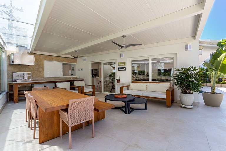 Luxury Apartment for Vacation Rental Angra dos Reis Brazil