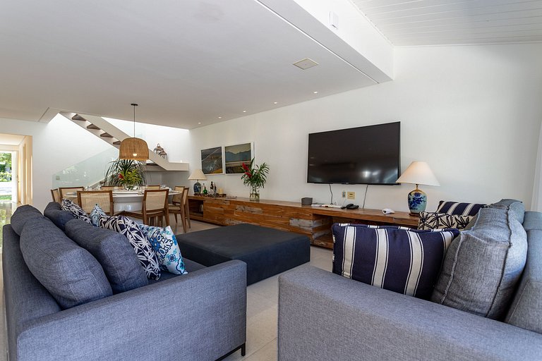 Luxury Apartment for Vacation Rental Angra dos Reis Brazil