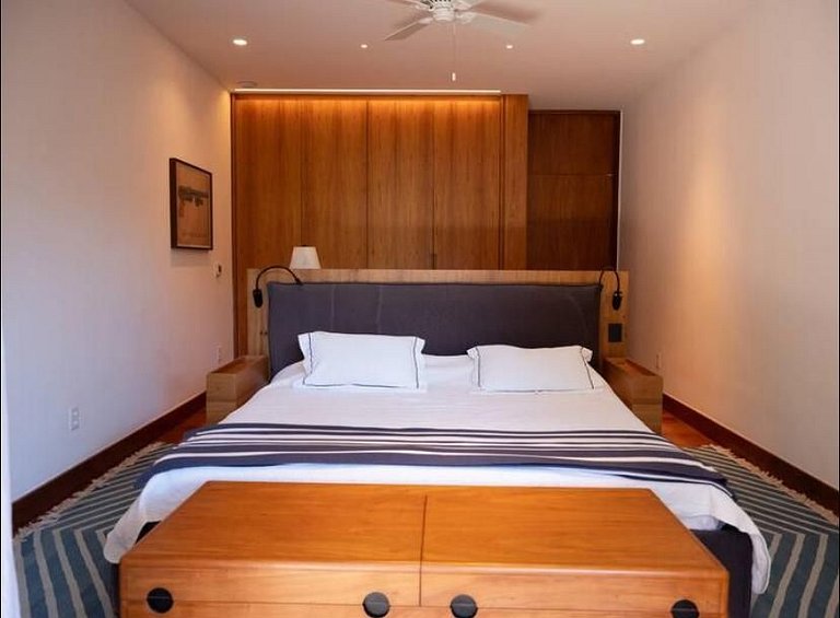 Experience luxury and modernity in this magnificent house bo