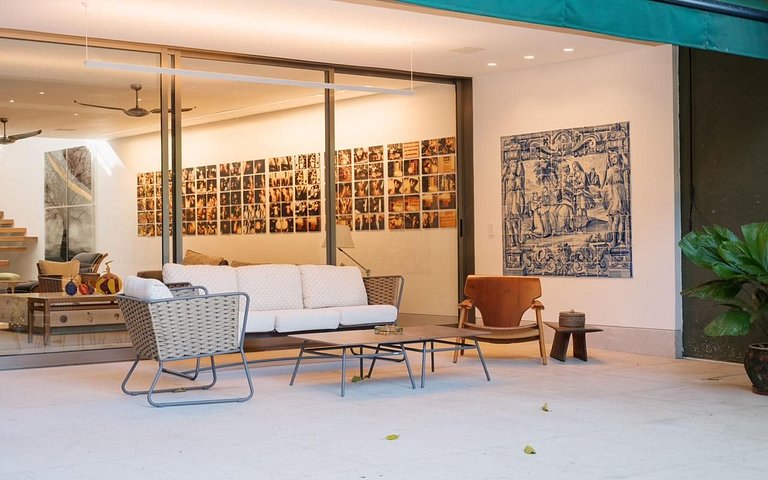 Experience luxury and modernity in this magnificent house bo