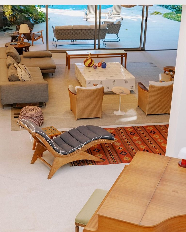 Experience luxury and modernity in this magnificent house bo