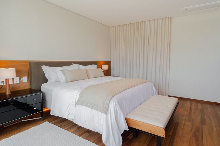 Luxury vacation home on the beach in Angra dos Reis, RJ