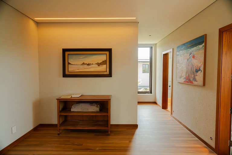 Luxury vacation home on the beach in Angra dos Reis, RJ