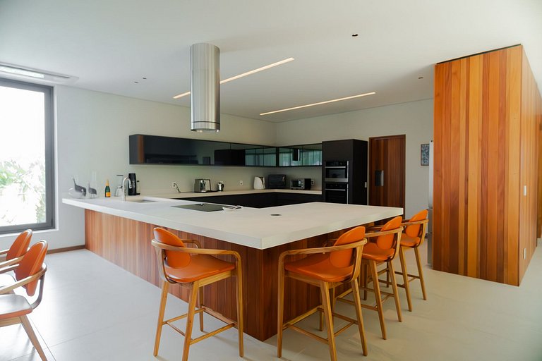 Luxury vacation home on the beach in Angra dos Reis, RJ