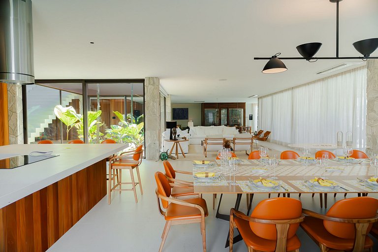 Luxury vacation home on the beach in Angra dos Reis, RJ