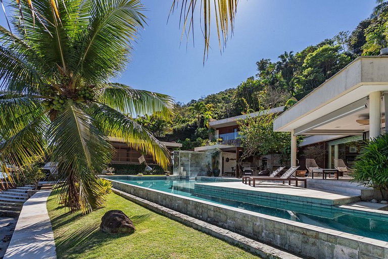 Casa de Luxo Frente Mar – Piscina, Pier e Praia Particular