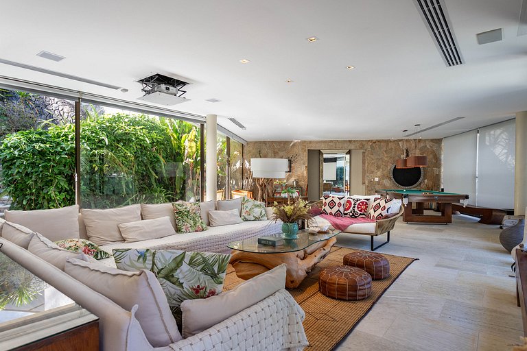 Casa de Luxo Frente Mar – Piscina, Pier e Praia Particular