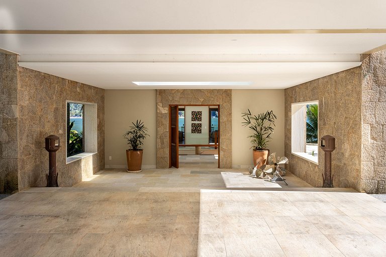 Casa de Luxo Frente Mar – Piscina, Pier e Praia Particular