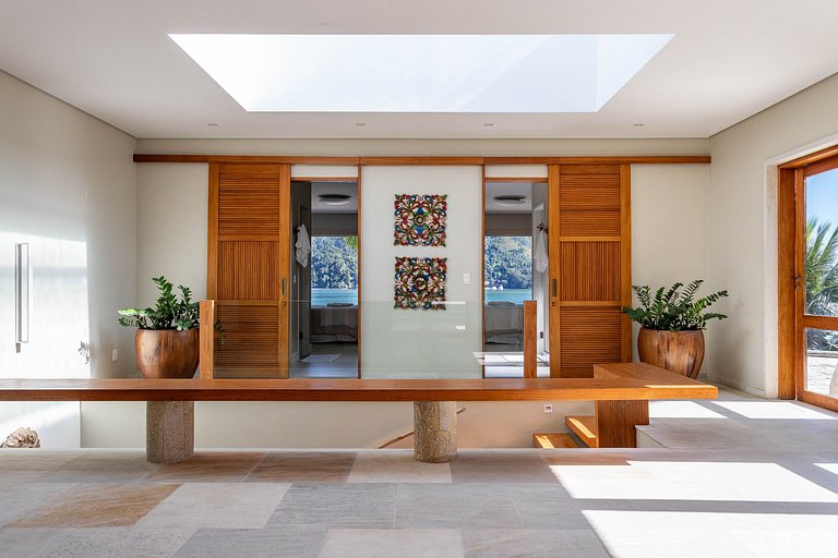 Casa de Luxo Frente Mar – Piscina, Pier e Praia Particular