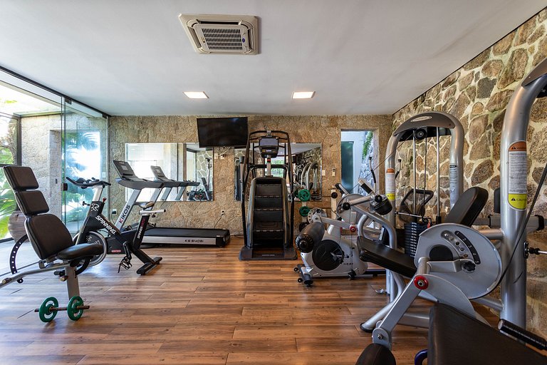 Casa de Luxo Frente Mar – Piscina, Pier e Praia Particular