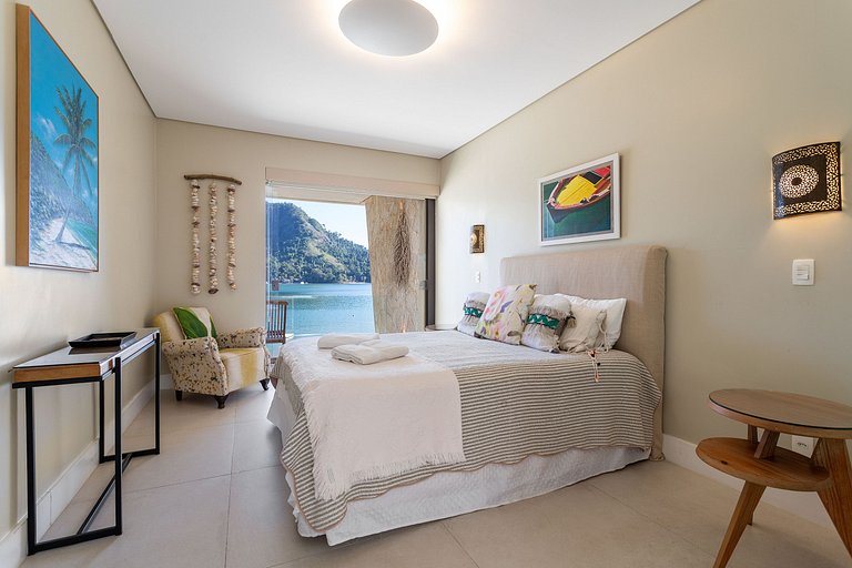 Casa de Luxo Frente Mar – Piscina, Pier e Praia Particular