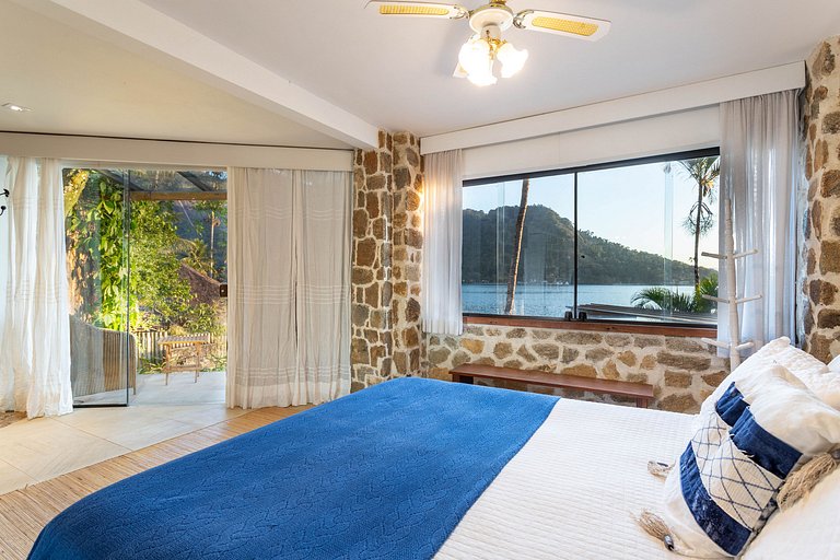 Casa de Luxo Frente Mar – Piscina, Pier e Praia Particular