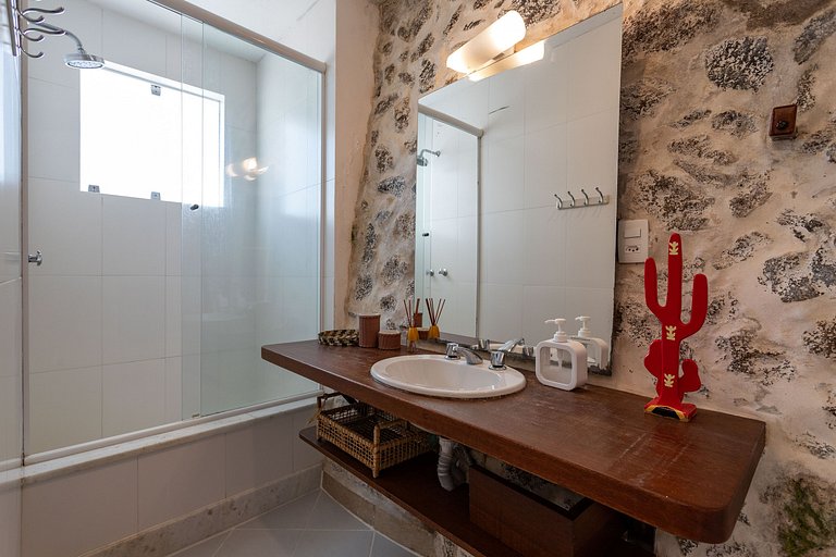 Casa de Luxo Frente Mar – Piscina, Pier e Praia Particular