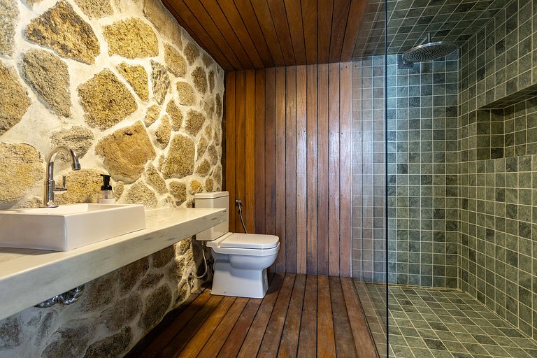 Casa de Luxo Frente Mar – Piscina, Pier e Praia Particular